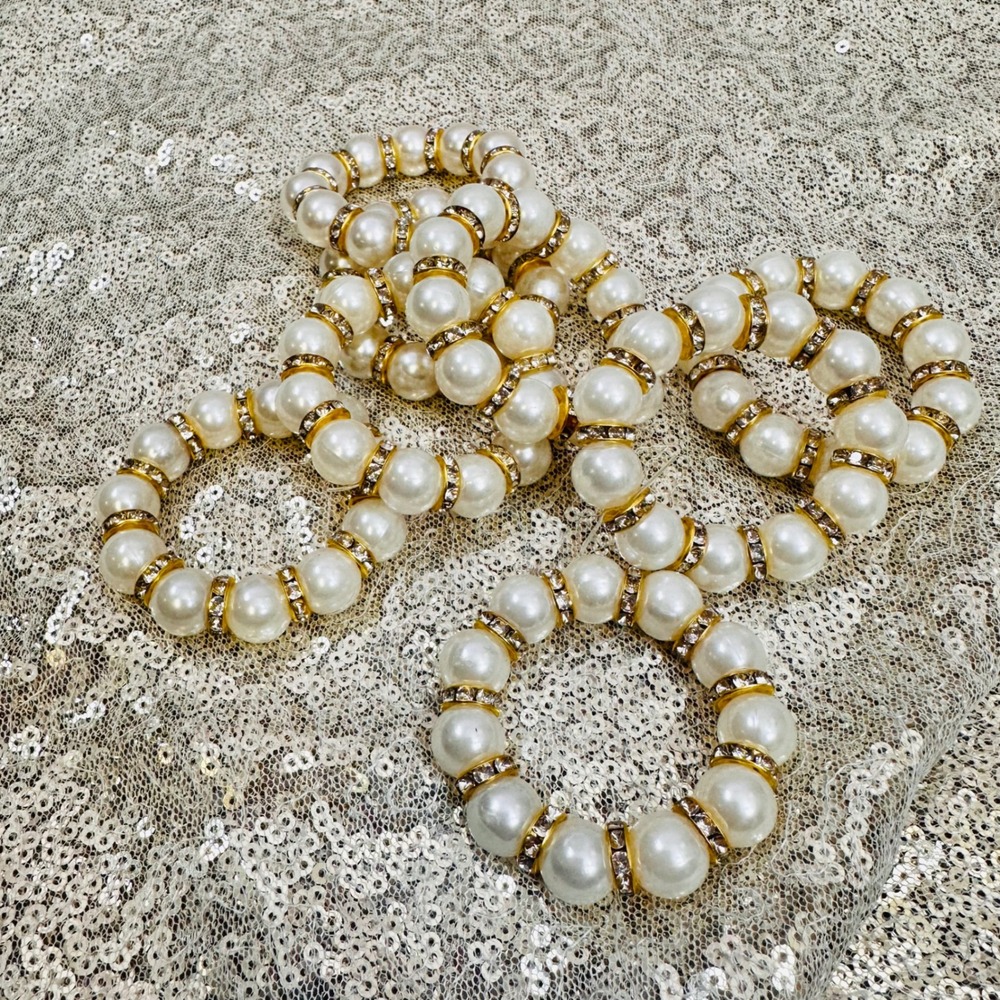 Elegant Pearl Rhinestone Napkin Rings Set of 8 Purchased New Never Used - Picture 3 of 7